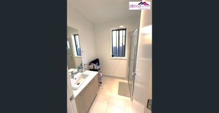 Beautiful 4-Bedroom Home in Angle Vale – Modern Living in a Growing Community - Photo 4