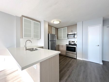 For Lease - 2575 Danforth Avenue Unit# 2109, Toronto, Ontario - Photo 2