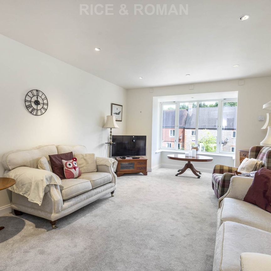 1 Bedroom Apartment, Hampshire Lakes – Yateley - Photo 1