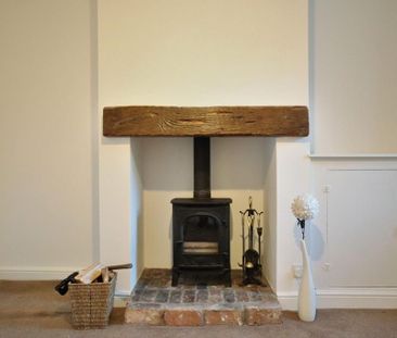 2 bedroom terraced house to rent - Photo 1