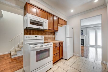 For Lease - 1103 Springbrook Crescent, Oakville, Ontario - Photo 5