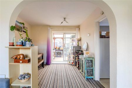 3 bedroom terraced house to rent - Photo 3