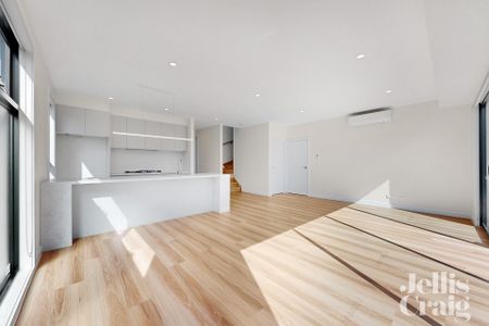 3/6 Wheeler Street, Ormond - Photo 2