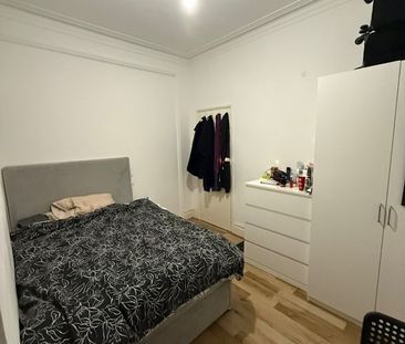 Room in a Shared House, Alloa Road, SE8 - Photo 3