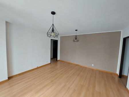 Apartment - Photo 4