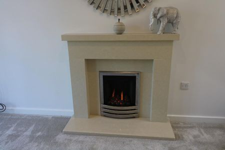 4 bedroom detached house to rent - Photo 4