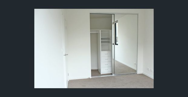 Modern Apartment Living in Prime Highett Location - Photo 1