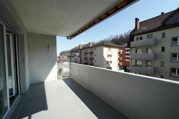 Stadtnahe 4.5-Zimmerwohnung in Luzern - Photo 1