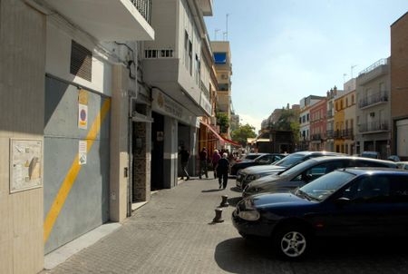 Sevilla, Andalusia 41008 - Photo 2