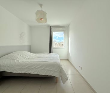 Location Appartement 3 pièces 56m² MARSEILLE 8ème - Photo 5