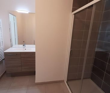location Appartement T2 DE 47.62m² À ALLONZIER LA CAILLE - Photo 4