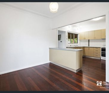 Charming Three Bedroom Home in Convenient Murwillumbah Location - Photo 3