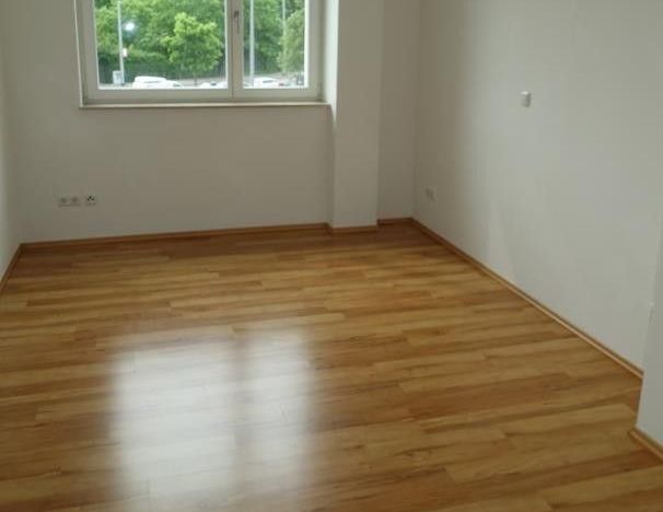 Die perfekte Wohlfühlwohnung mit optimaler Raumaufteilung in Uni-Nähe! - Foto 1