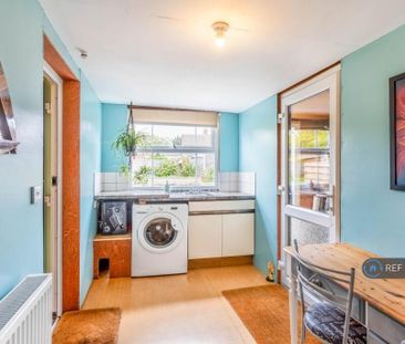 2 bedroom bungalow to rent - Photo 6