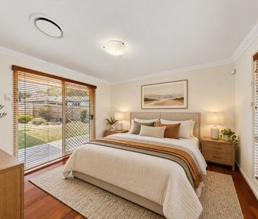 Spacious Family Living with Room for Everyone! - Photo 4