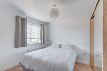 3 bedroom detached house to rent - Photo 4