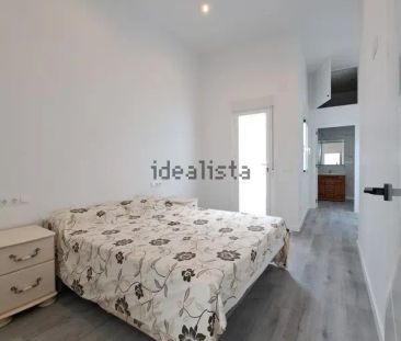 Alquiler de piso en Avenida Blas Infante - Photo 3