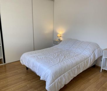 Location Appartement 2 pièces 52m² VALS LES BAINS 07600 - Photo 4