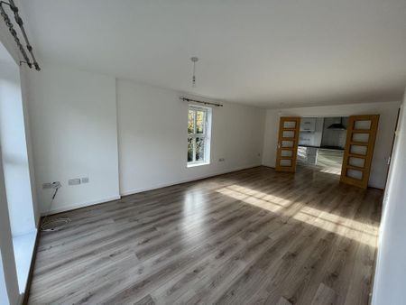 2 bedroom apartment to rent - Photo 3