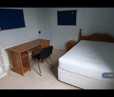 4 bedroom terraced house to rent - Photo 2