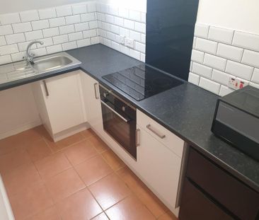 1 bedroom flat to rent - Photo 6