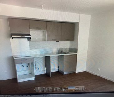 Location Appartement 3 pièces 58m² CARPIQUET 14650 - Photo 1