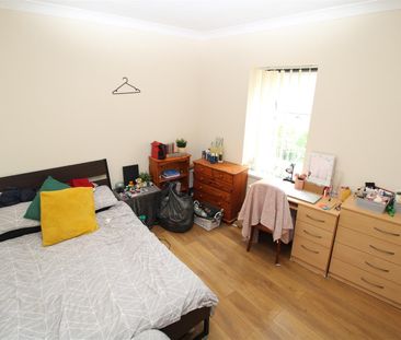 Room For Rent Wood Road, Pontypridd - Photo 2