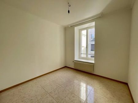 Appartement de 3.5 pièces au 4ème étage avec vue sur le lac. - Photo 4