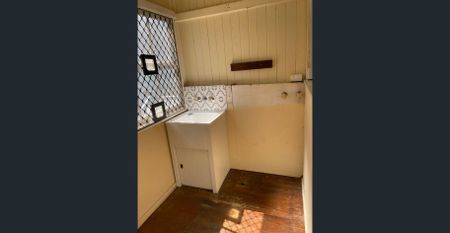 Rural living Close to amenities (available 30.1.26) - Photo 4