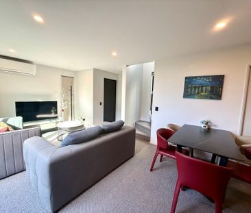 Sydenham, 3 bedrooms - Photo 2