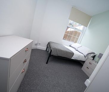 Student Apartment 3 bedroom, Broomhall, Sheffield - Photo 5