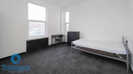 References Pending - 6 bed End Terraced House - Photo 5