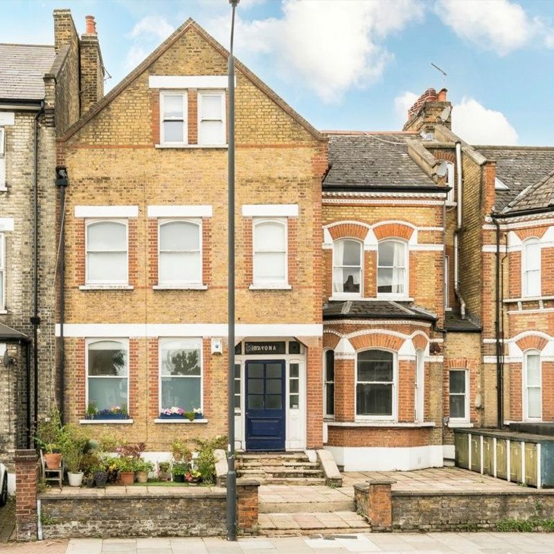 Trinity Road, SW17, London - Photo 1