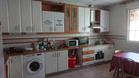 Calle Núñez de Balboa, Getafe, Community of Madrid 28902 - Photo 3