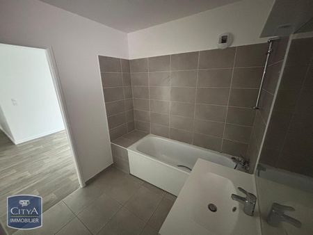 Location Appartement 4 pièces 77m² CREIL 60100 - Photo 4