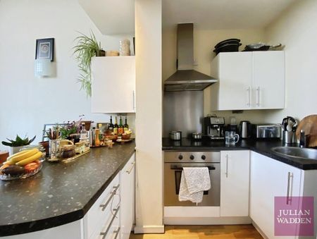 1 bedroom flat to rent - Photo 3