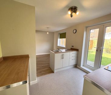 2 bedroom semi-detached house to rent - Photo 4