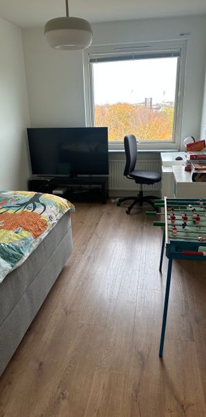 Ett ledigt rum - Photo 1