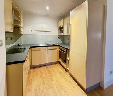 2 bedroom flat to rent - Photo 6