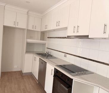 8/92 Hodgson Crescent, Pearce ACT 2607 - Apartment For Rent | Domain - Photo 4