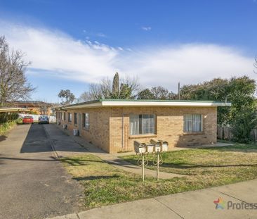 1/176 Donnelly Street, Armidale NSW 2350 - Photo 6