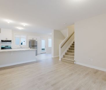 For Lease - 180 Ryan Reynolds Way, Orleans - Cumberland and Area, O... - Photo 3