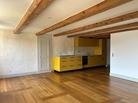 UN MOIS DE LOYER OFFERT ! APPARTEMENT DE 5.0 PIÈCES ENTIÈREMENT RÉNOVÉ ! - Foto 4