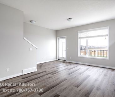 GREAT 3 BED, 2.5 BATH, 2 STOREY TOWNHOUSE, WITH AN ATTACHED DOUBLE ... - Photo 5