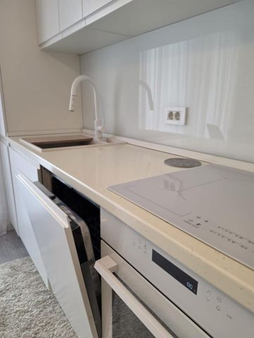 Inchiriere apartament 2 camere Frumoasa-Poitiers Towers - Photo 3
