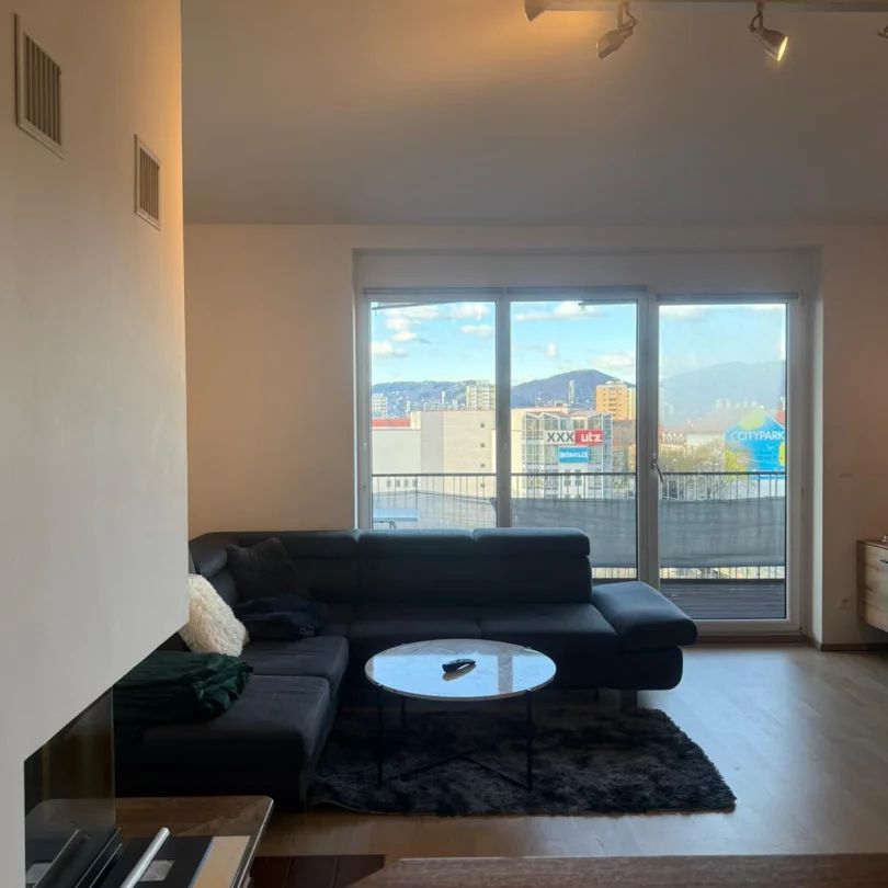 Schöne Dreizimmerwohnung in Graz mit Balkon, Parkplatz und Kamin - Photo 1