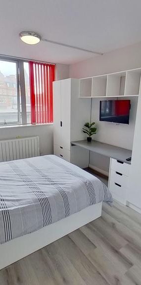 Studio to rent - Photo 1