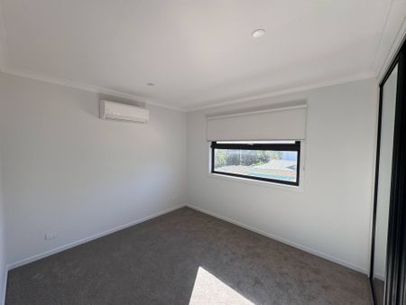 Brand New Luxury Living in the Heart of Mount Evelyn - Photo 5