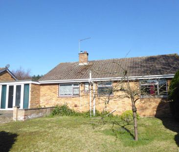 2 bedroom bungalow to rent - Photo 2