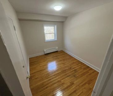 Wellington Apartments — 2 Bedroom - Photo 2